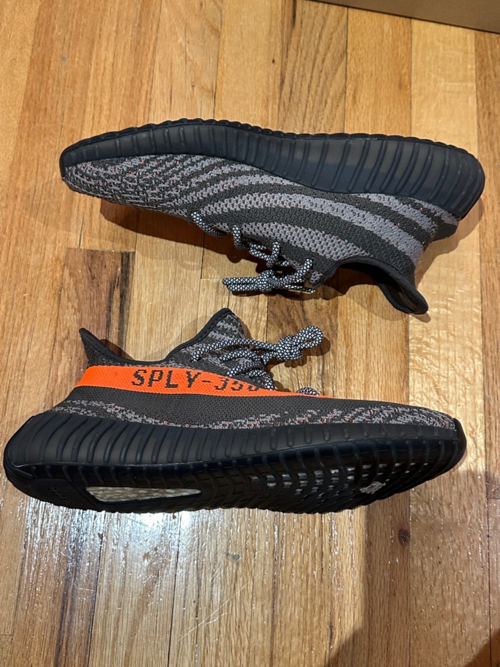 Yeezy Carbel Boost 350 V2 sz 11 Gently Worn